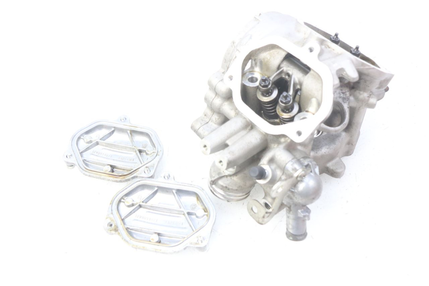 photo de TESTATA PIAGGIO VESPA GTS IGET ABS 125 (2017 - 2023) - Caratteristiche distintive