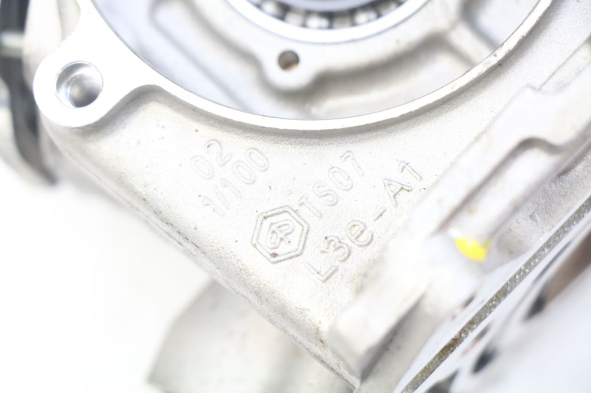 photo de TESTATA PIAGGIO VESPA GTS IGET ABS 125 (2017 - 2023) - Zoom sullo stato d'uso