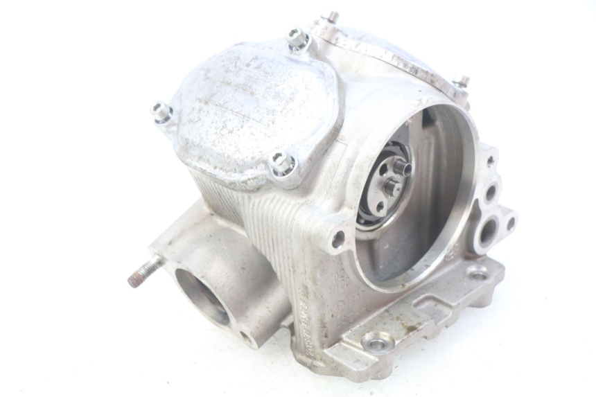 photo de TESTATA PIAGGIO VESPA GTS IGET ABS 125 (2017 - 2023) - Dettagli dei punti di fissaggio