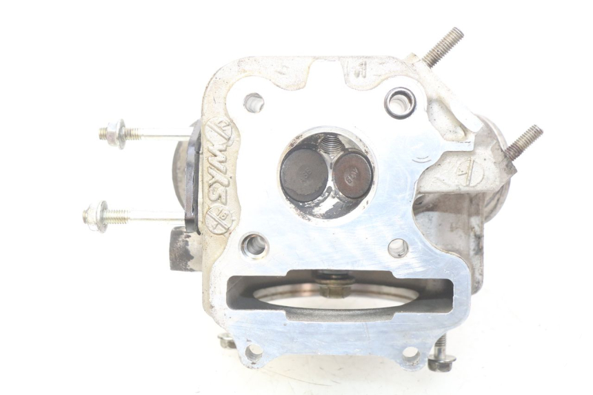 photo de TESTATA PEUGEOT VIVACITY NEW 4T 50 (2008 - 2017) - Zoom sullo stato d'uso