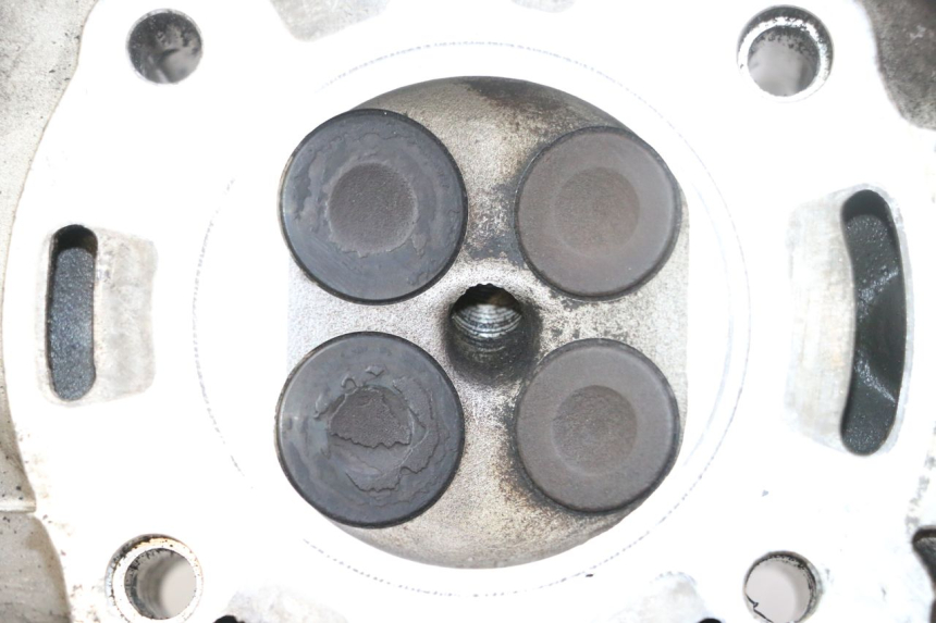 photo de TESTATA PIAGGIO XEVO - X EVO 125 (2007 - 2017) - Caratteristiche distintive