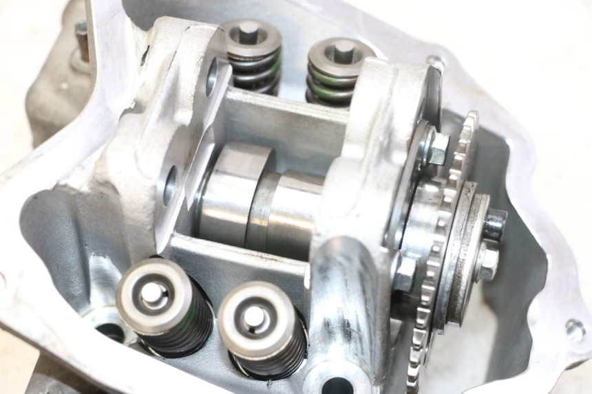 photo de TESTATA PIAGGIO XEVO - X EVO 125 (2007 - 2017) - Marcature e riferimenti originali