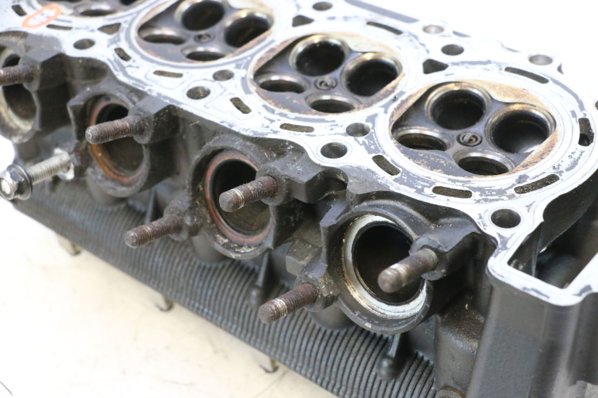 photo de Testata YAMAHA XJ6 ABS 600 (2008 - 2016) - Altra angolazione