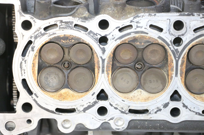 photo de TESTATA YAMAHA XJ6 600 (2008 - 2016) - Zoom qualità usato