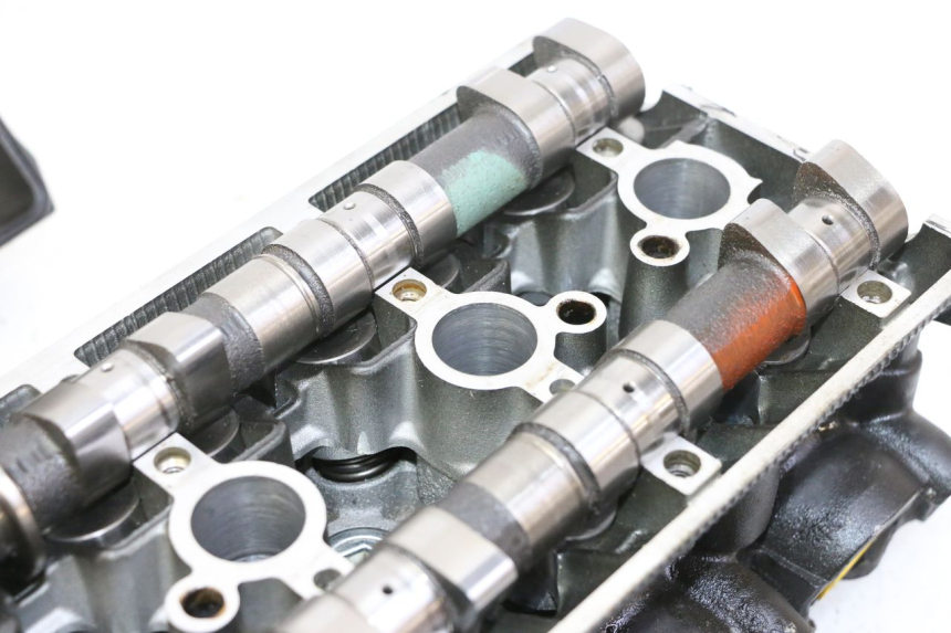 photo de TESTATA YAMAHA XJ6 600 (2008 - 2016) - Ispezione visiva dettagliata