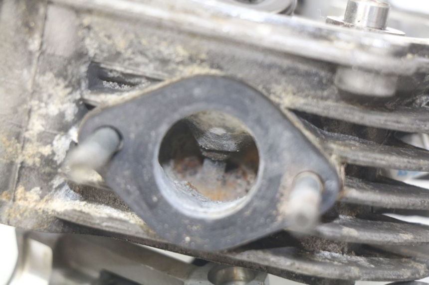 photo de TESTATA YAMASAKI YM T 125 (2015 - 2020) - Zoom sui componenti