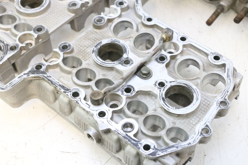 photo de TESTATA YAMAHA YZF R GENESIS 750 (1993 - 1998) - Focus sulla struttura