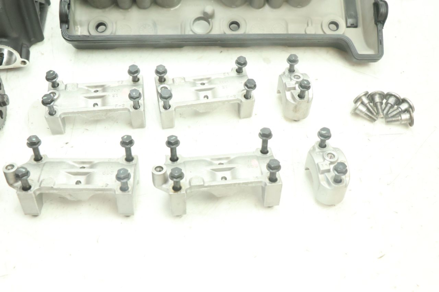 photo de TESTATA YAMAHA YZF R6 600 (2008 - 2009) - Ispezione visiva dettagliata