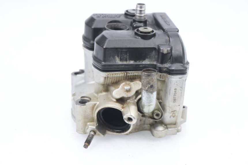 photo de TESTATA YAMAHA YZF YZ-F 450 (2006 - 2009) - Stato della superficie e materiale