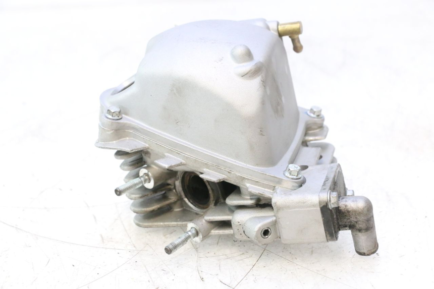 photo de TESTATA PIAGGIO ZIP IGET 4T 50 (2021 - 2023) - Dettagli dei punti di fissaggio