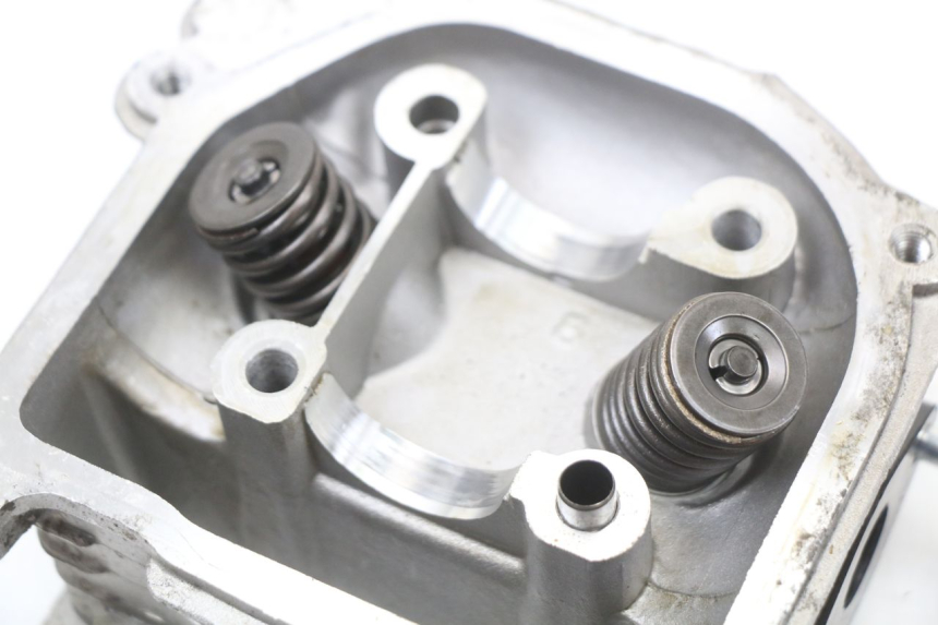 photo de TESTATA UNIVERSAL BIKE ZN50QT-11B 50 (2018 - 2021) - Zoom sui componenti