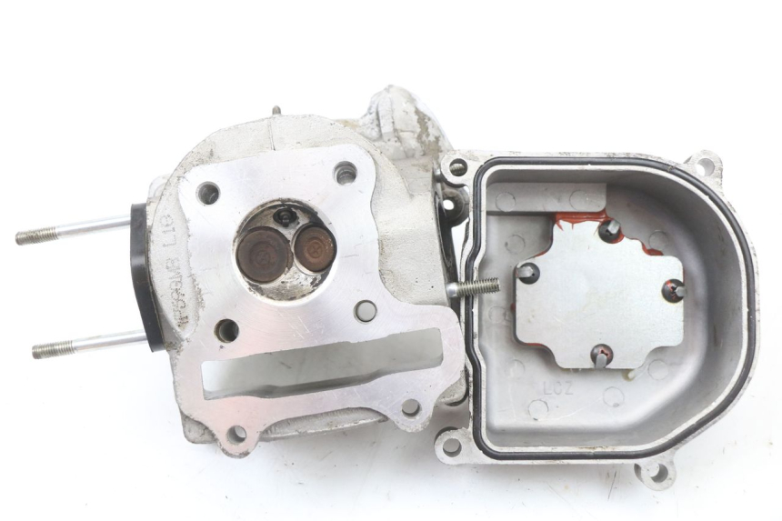 photo de TESTATA UNIVERSAL BIKE ZN50QT-11B 50 (2018 - 2021) - Primo piano ad alta risoluzione