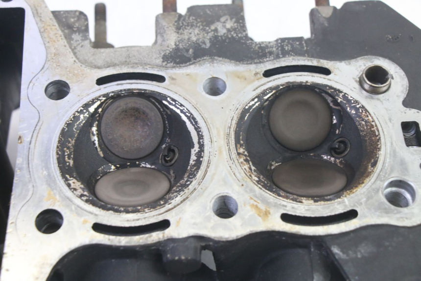 photo de TESTATA KAWASAKI ZR 7 750 (1999 - 2004) - Zoom sui componenti