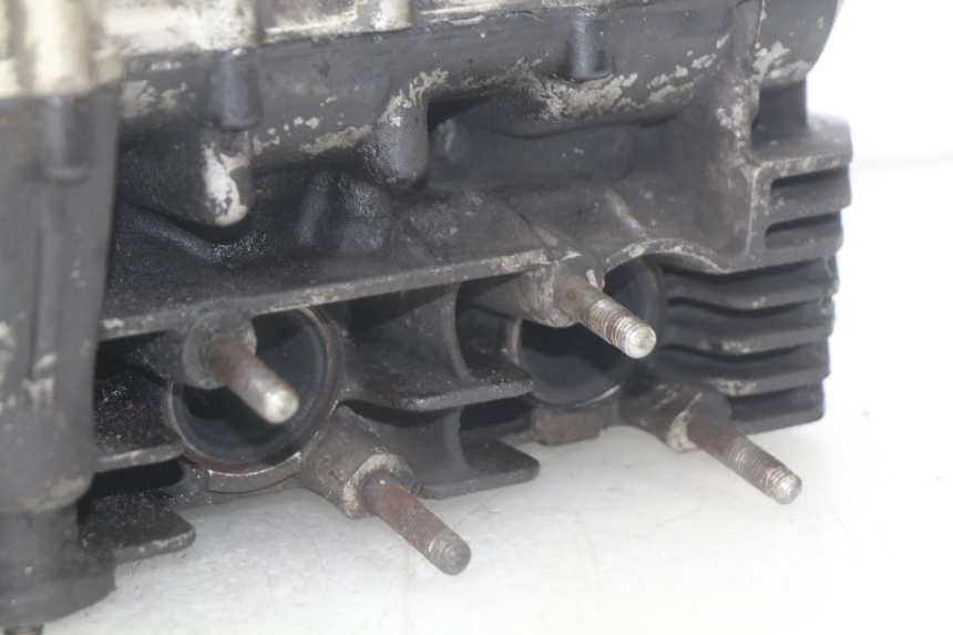 photo de TESTATA KAWASAKI ZR7 ZR-7 S 750 (1999 - 2004) - Ispezione visiva dettagliata