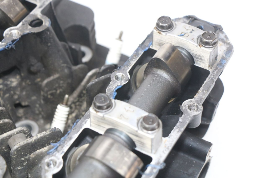 photo de TESTATA KAWASAKI ZR7 ZR-7 S 750 (1999 - 2004) - Primo piano tecnico