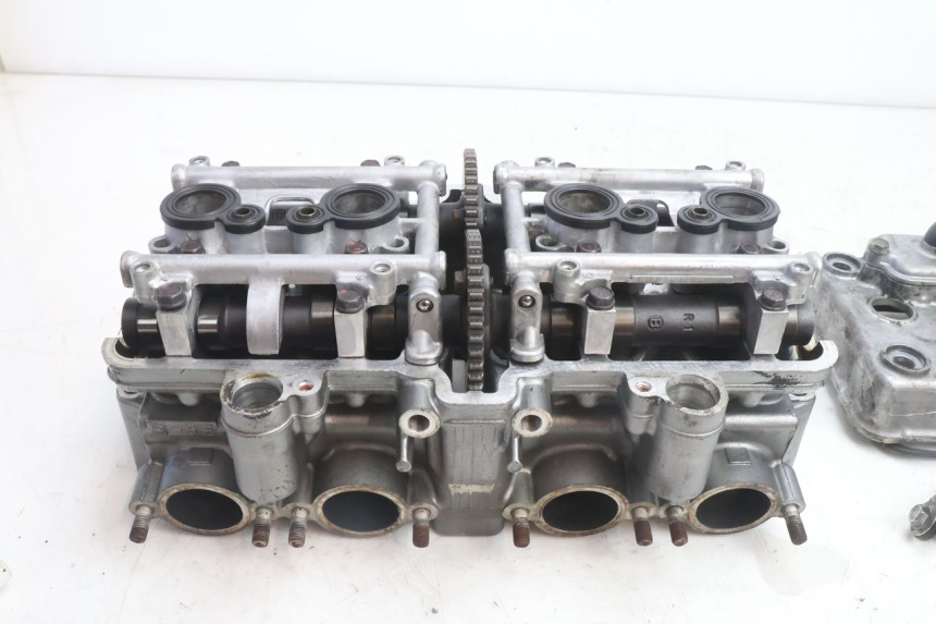photo de TESTATA KAWASAKI ZZR 600 (1995 - 2004) - Dettaglio del componente