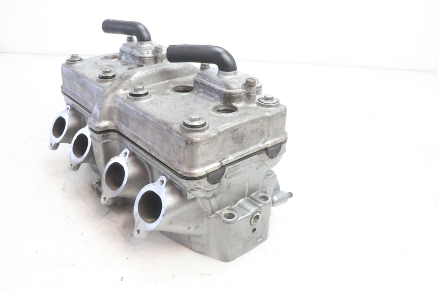 photo de TESTATA KAWASAKI ZZR 600 (1995 - 2004) - Dettagli dei punti di fissaggio