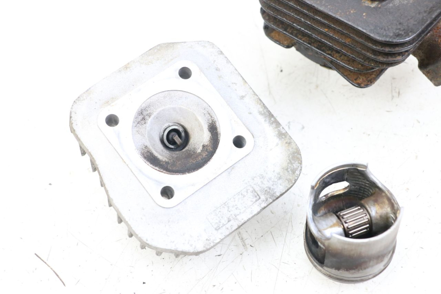 photo de CILINDRO PEUGEOT BUXY 50 (1993 - 1998) - Zoom sui componenti