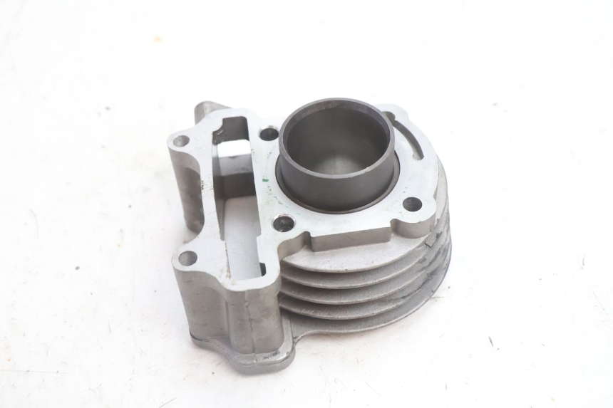 photo de CILINDRO PEUGEOT KISBEE 4T 50 (2010 - 2017) - Ricambio usato controllato