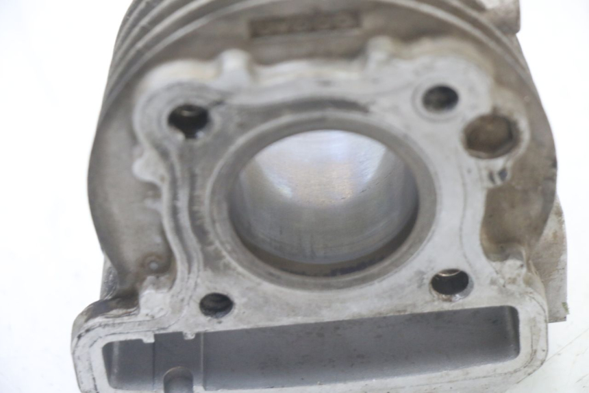 photo de CILINDRO PEUGEOT KISBEE 4T 50 (2018 - 2022) - Vista d'insieme del prodotto