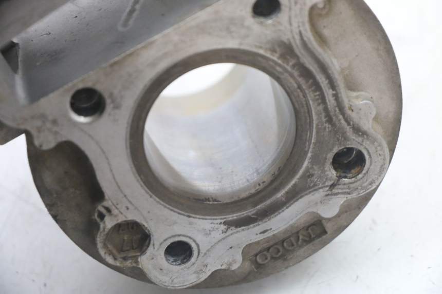 photo de CILINDRO PEUGEOT KISBEE 4T 50 (2018 - 2022) - Stato della superficie e materiale