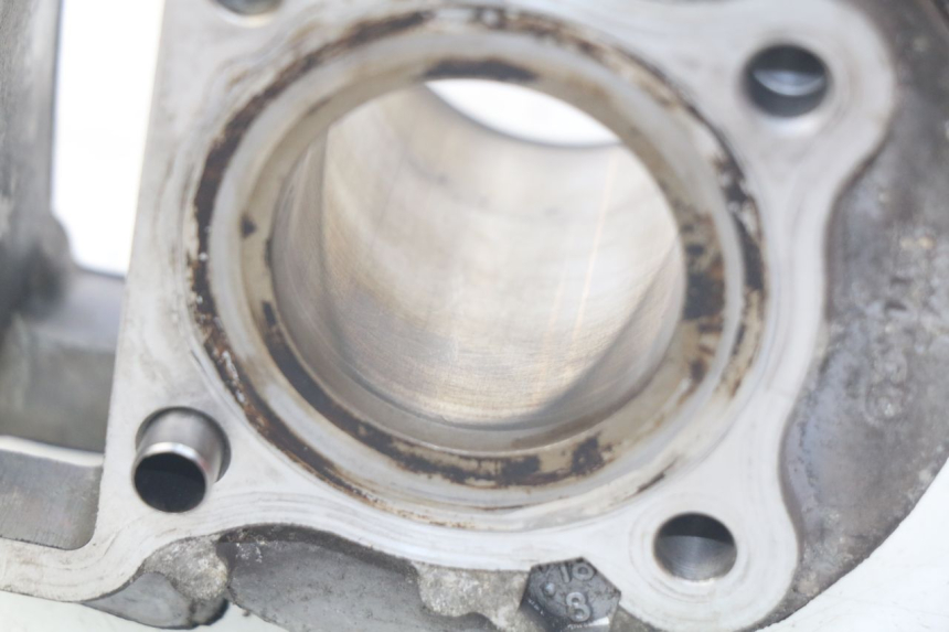 photo de CILINDRO PISTONE KYMCO AGILITY 4T 50 (2018 - 2022) - Dettagli dei punti di fissaggio