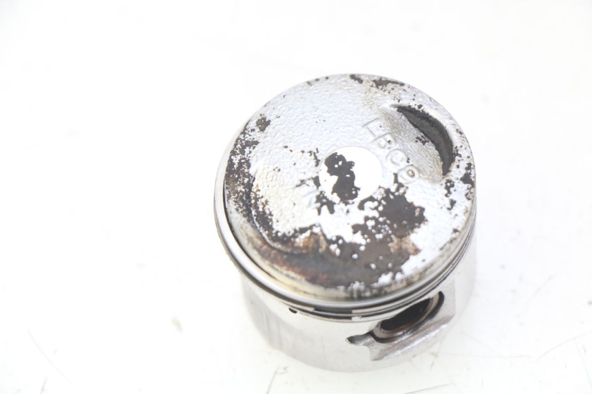 photo de CILINDRO PISTONE KYMCO AGILITY 4T 50 (2005 - 2018) - Caratteristiche distintive