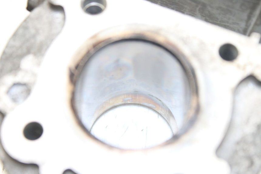 photo de CILINDRO PISTONE KYMCO AGILITY 4T 50 (2005 - 2018) - Dettagli dei punti di fissaggio