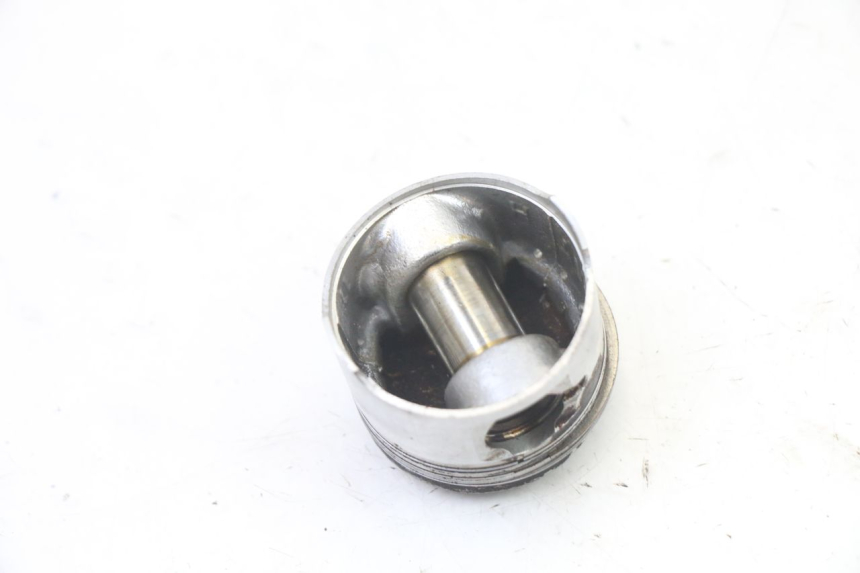 photo de CILINDRO PISTONE KYMCO AGILITY 4T 50 (2018 - 2022) - Ispezione visiva dettagliata