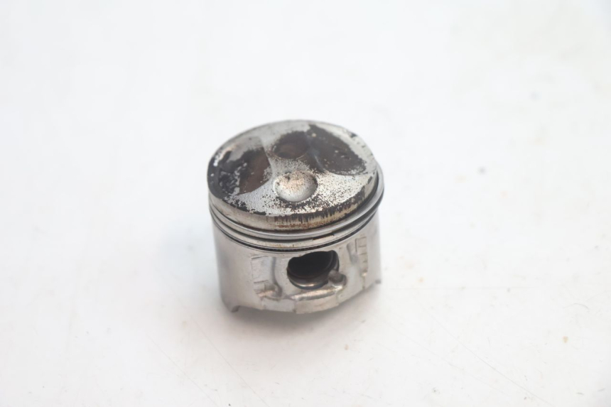 photo de CILINDRO E PISTONE POSTERIORE HONDA XLV VARADERO 125 (2007 - 2012) - Zoom sui componenti