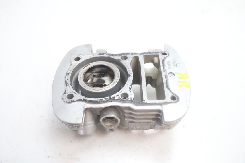 photo de CILINDRO E PISTONE POSTERIORE HONDA XLV VARADERO 125 (2007 - 2012) - Altra angolazione