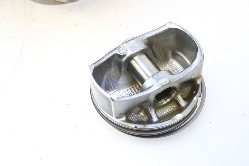 photo de CILINDRO E PISTONE ANTERIORE HARLEY DAVIDSON ROAD GLIDE FLTRXSE 1920 (2018 - 2022) - Zoom qualità usato