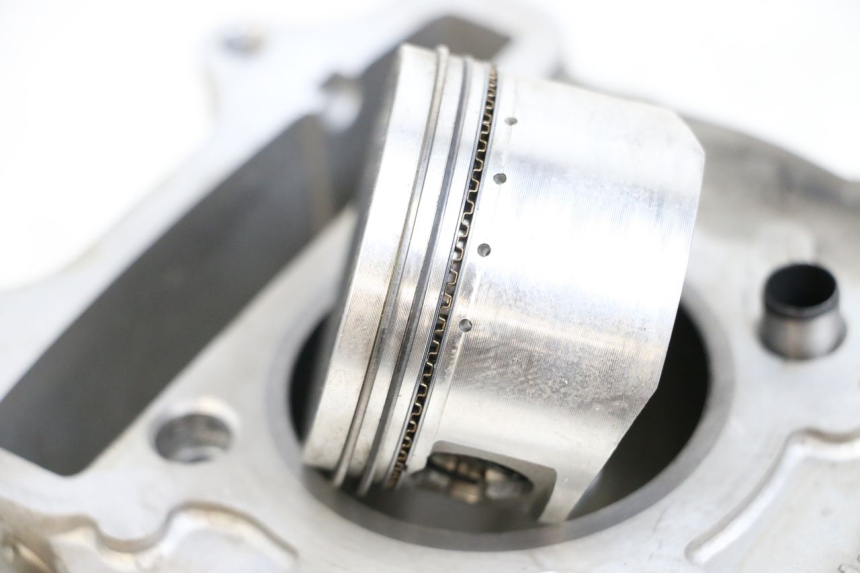 photo de CYLINDRO PISTONE JONWAY AZTRAL 125 (2008 - 2017) - Zoom sui componenti