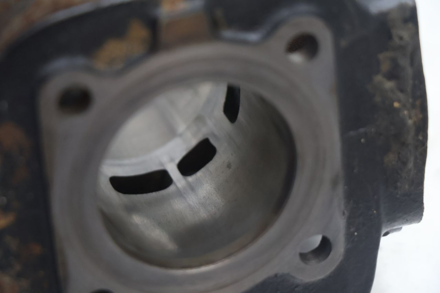 photo de CILINDRO PISTONE MBK BOOSTER SPIRIT 50 (1996 - 1999) - Zoom qualità usato
