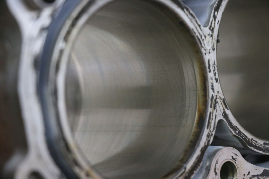 photo de CILINDRO PISTONE SUZUKI BURGMAN 650 (2013 - 2020) - Primo piano ad alta risoluzione