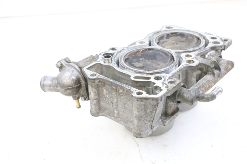 photo de CILINDRO PISTONE SUZUKI BURGMAN 650 (2013 - 2020) - Primo piano tecnico