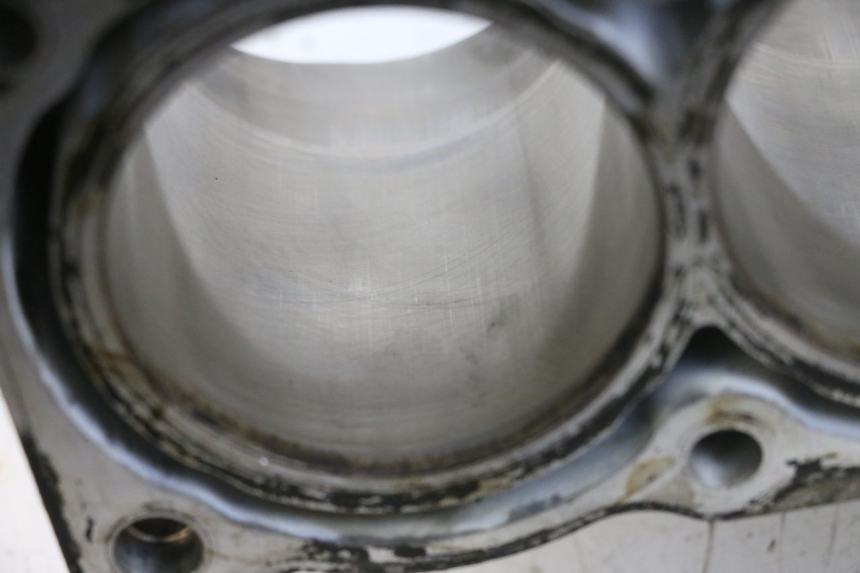 photo de CILINDRO PISTONE SUZUKI BURGMAN 650 (2013 - 2020) - Marcature e riferimenti originali