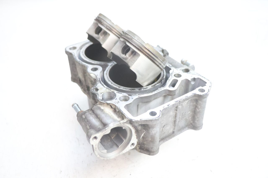 photo de CILINDRO PISTONE SUZUKI BURGMAN EXECUTIVE ABS 650 (2006 - 2012) - Dettaglio del componente
