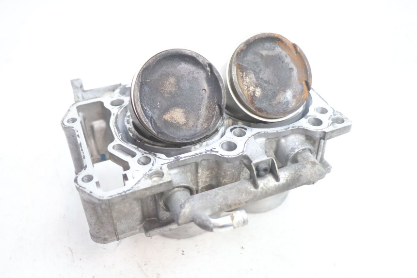 photo de CILINDRO PISTONE SUZUKI BURGMAN EXECUTIVE ABS 650 (2006 - 2012) - Zoom sullo stato d'uso