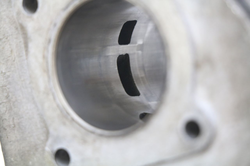 photo de CILINDRO PISTONE PEUGEOT BUXY 50 (1993 - 1998) - Primo piano tecnico