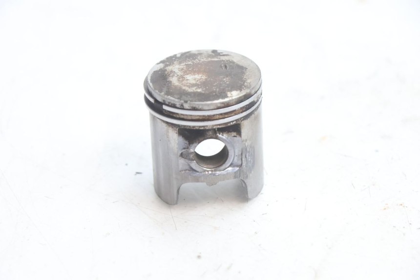 photo de CILINDRO PISTONE PEUGEOT BUXY 50 (1993 - 1998) - Caratteristiche distintive