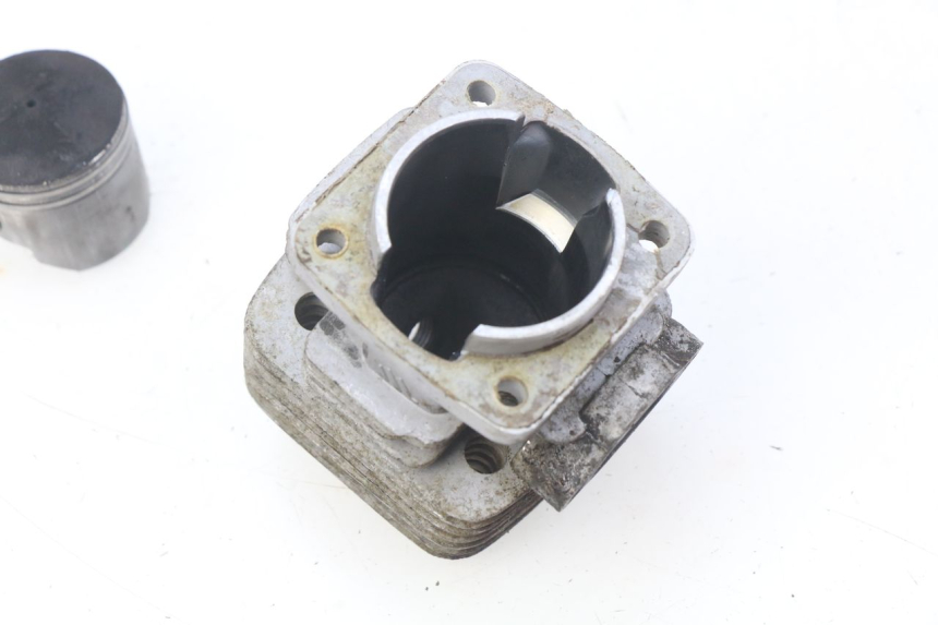 photo de CILINDRO PISTONE POCKET BIKE CROSS 50 - Caratteristiche distintive