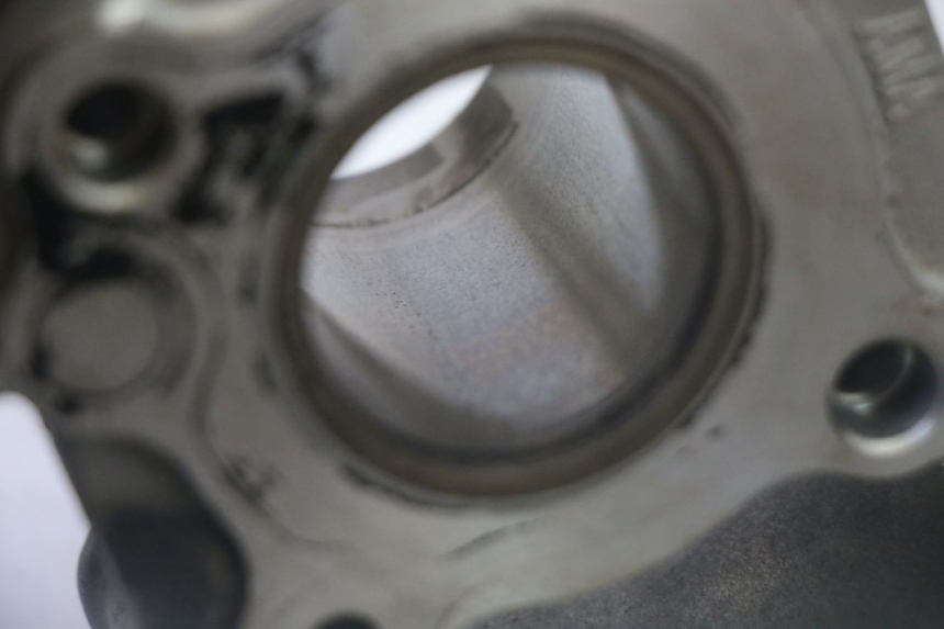 photo de CILINDRO PISTONE SYM CROX 4T 50 (2016 - 2023) - Dettagli dei punti di fissaggio