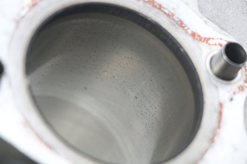 photo de CILINDRO PISTONE XTRM FACTORY DIRTBIKE BSE 150 - Zoom sullo stato d'uso