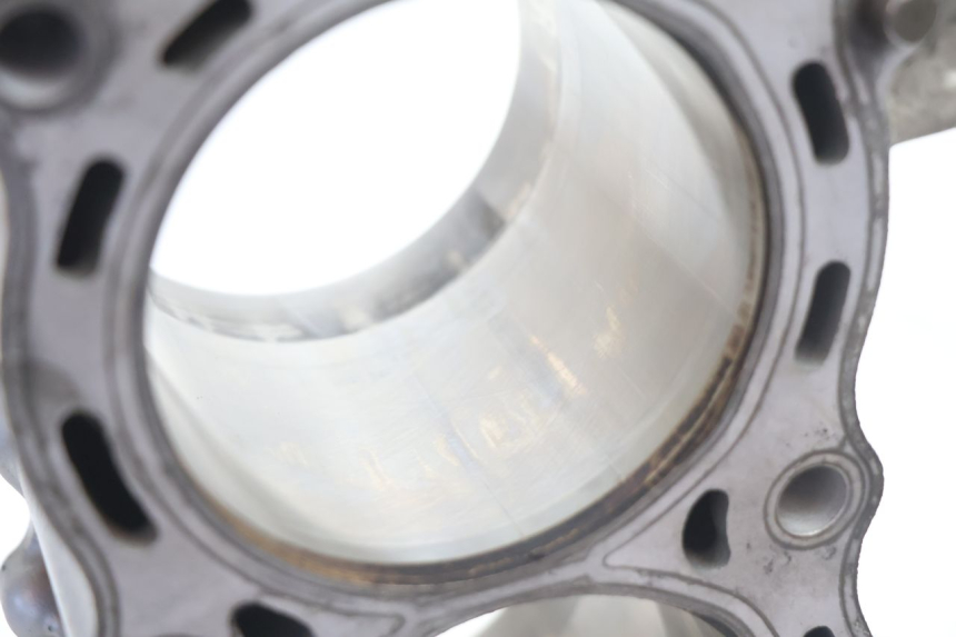 photo de CILINDRO PISTONE KAWASAKI ER-6 ER6 N 650 (2005 - 2009) - Zoom sullo stato d'uso