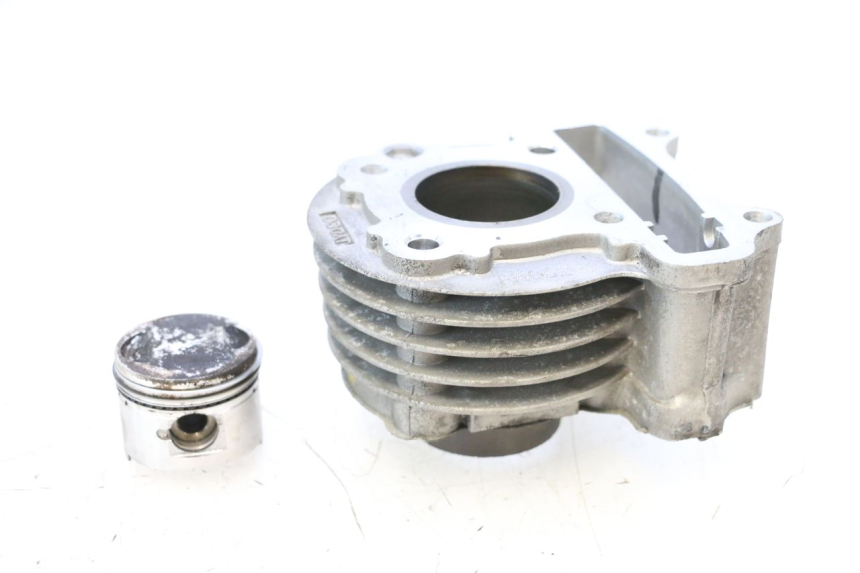 photo de CILINDRO PISTONE JM MOTORS EVOLIS 4T 50 (2018 - 2022) - Dettaglio del componente