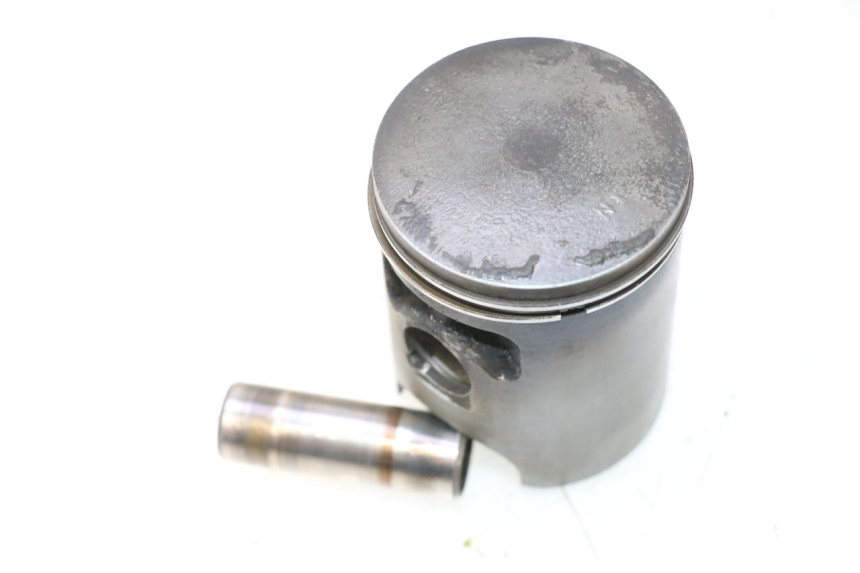photo de CILINDRO PISTONE HONDA FES PANTHEON 2T 125 (1998 - 2002) - Zoom sullo stato d'uso