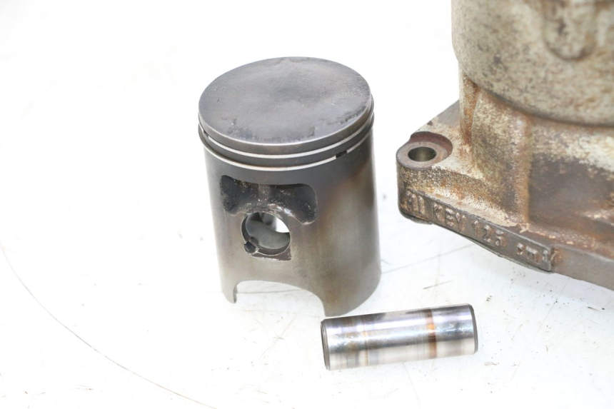 photo de CILINDRO PISTONE HONDA FES PANTHEON 2T 125 (1998 - 2002) - Altra angolazione