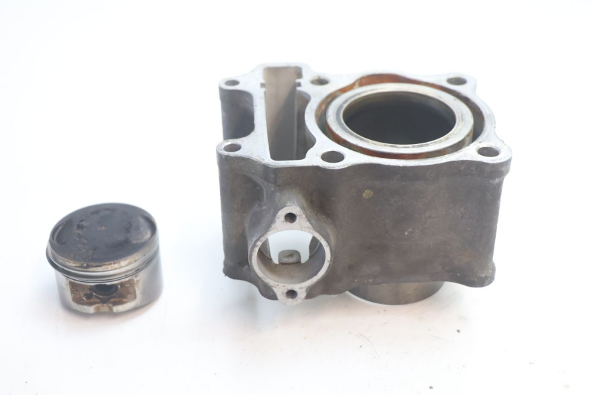photo de CILINDRO PISTONE HONDA FES S-WING SWING ABS 125 (2007 - 2015) - Dettaglio del componente