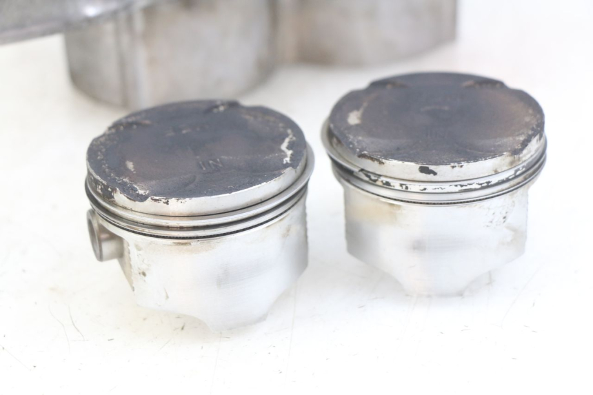 photo de CYLINDRO PISTONE HONDA FJS SILVERWING SILVER WING 400 (2009 - 2016) - Angolazione alternativa